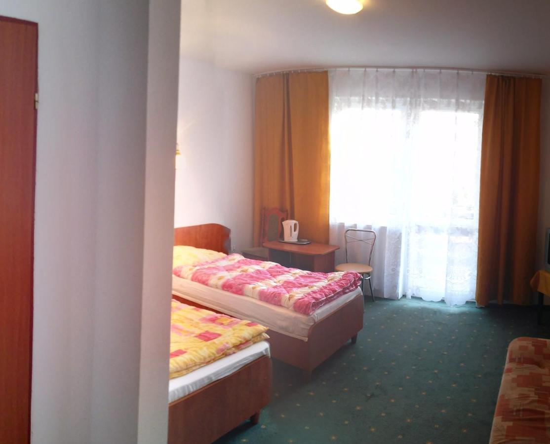 Joda Pokoje Goscinne Rewal Buitenkant foto
