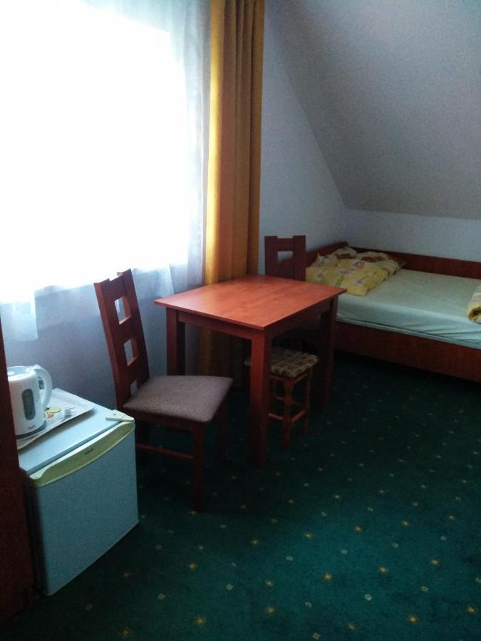 Joda Pokoje Goscinne Rewal Buitenkant foto