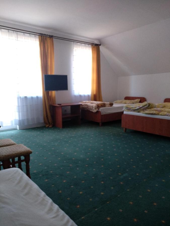 Joda Pokoje Goscinne Rewal Buitenkant foto